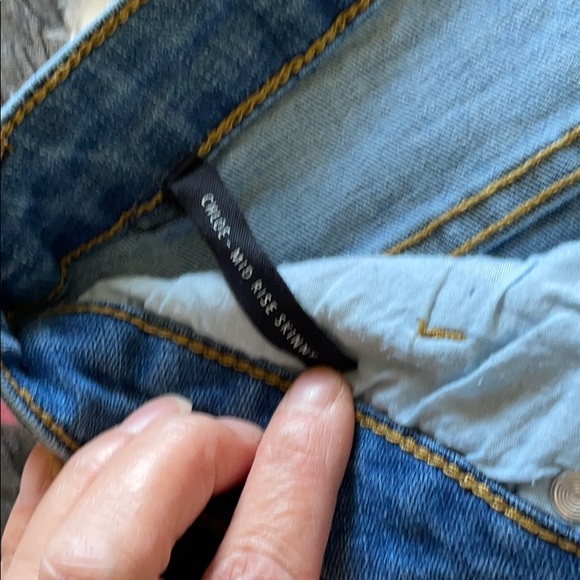 Ripped style jeans - Picture 9 of 11